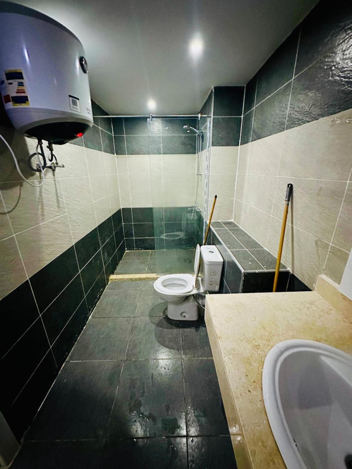 Cozy Appartement-two Beds-1st Floor With Elevator Apartment